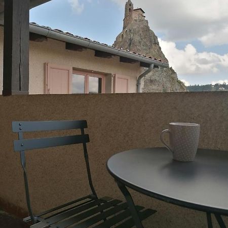 Studio Avec Balcon Au Pied Du Rocher D'Aiguilhe Appartement Le Puy-en-Velay Buitenkant foto
