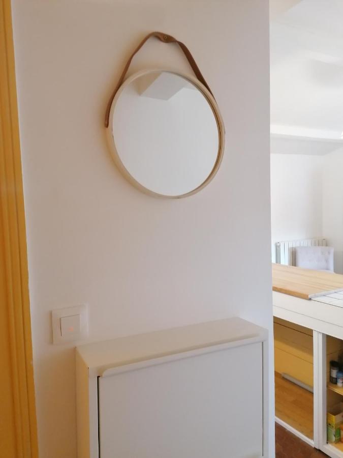 Studio Avec Balcon Au Pied Du Rocher D'Aiguilhe Appartement Le Puy-en-Velay Buitenkant foto